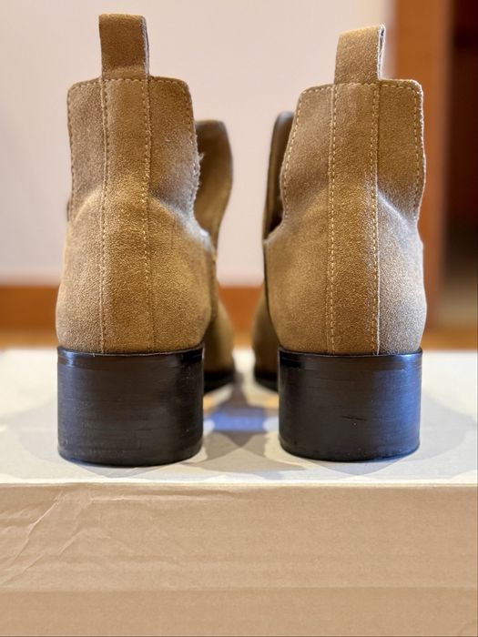 Botins ZARA em pele camurça