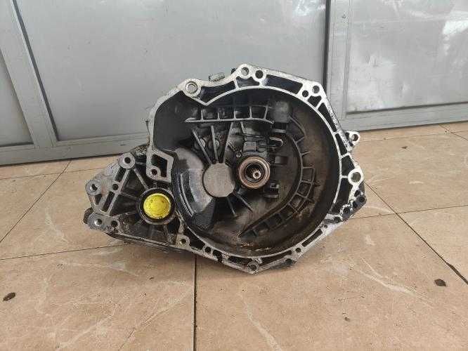 Caixa de velocidades Opel Astra      ref: 5 5 3 5 2 9 3 5