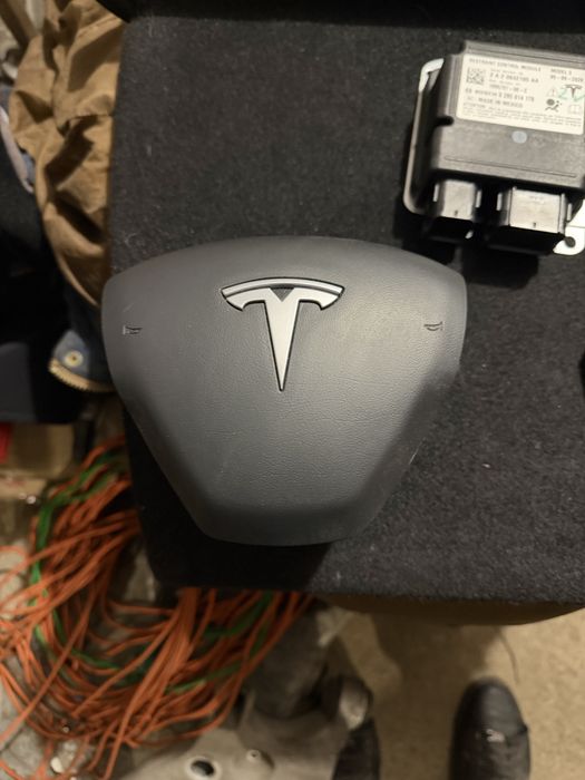 Подушки безпеки AIR Bag Tesla model 3