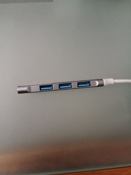 Webcam HP + comando de PC + Hub 4 portas + Cabo Ethernet Cat7 – 3 Metr