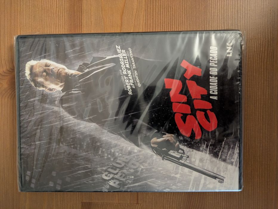 DVD NOVO e SELADO - " Sin City - Cidade do Pecado " (2005)