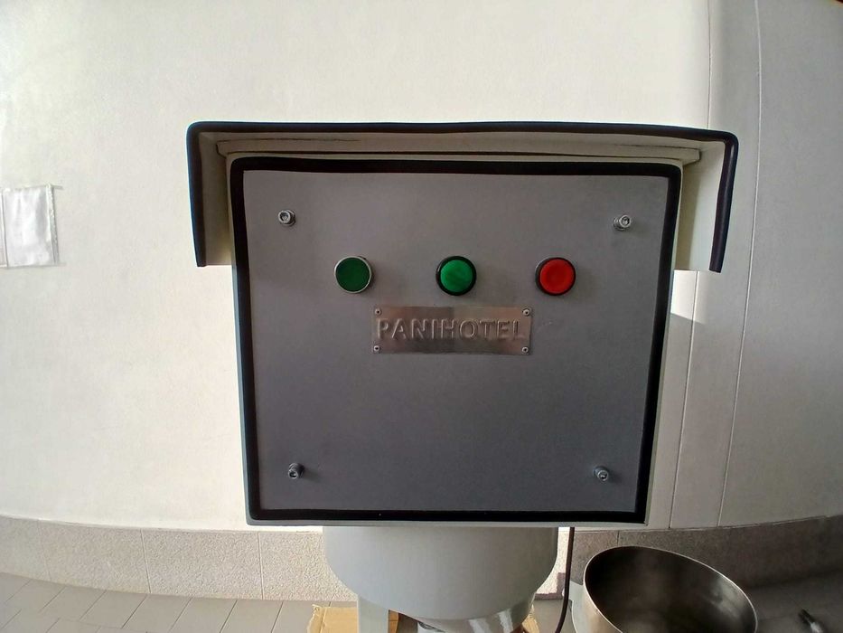 Batedeira electromecânica 60/30 litros
