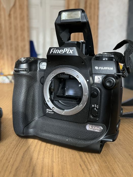 fujifilm s3 pro - купити фототехніку, відеотехніку - Ціна на OLX.ua