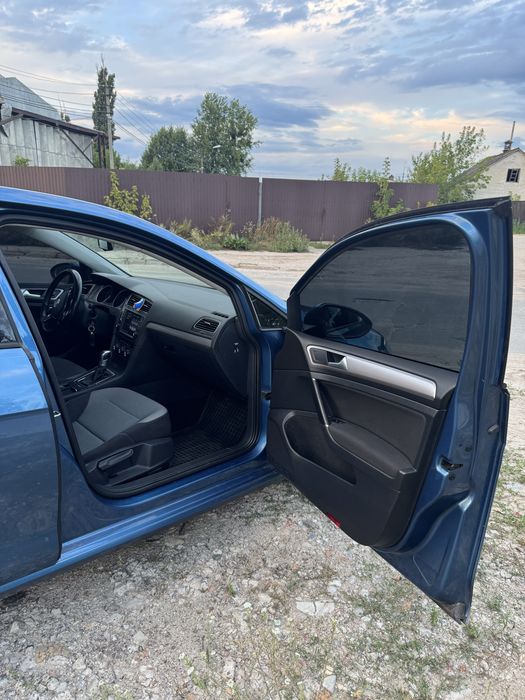 Volkswagen e-Golf 2014 VIN WVWZZZAUZFW905916 фото оголошення 5 з 9