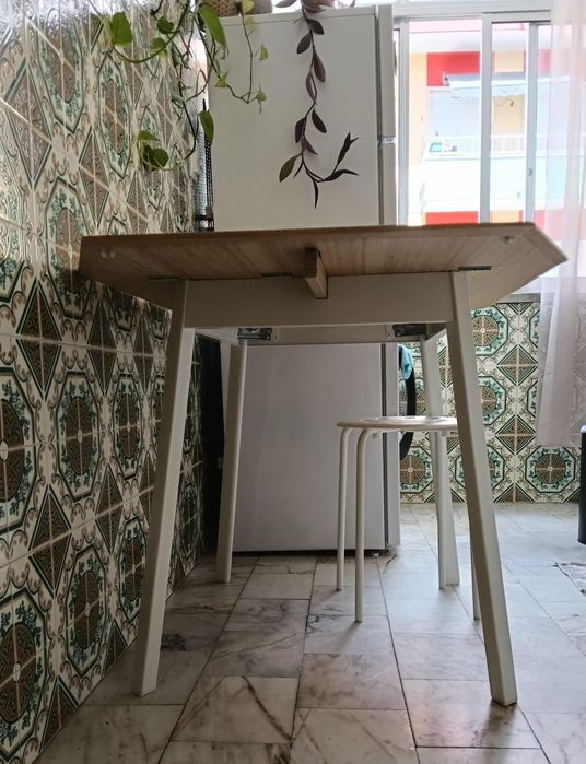 Mesa extensível 80/135cm - 75cm