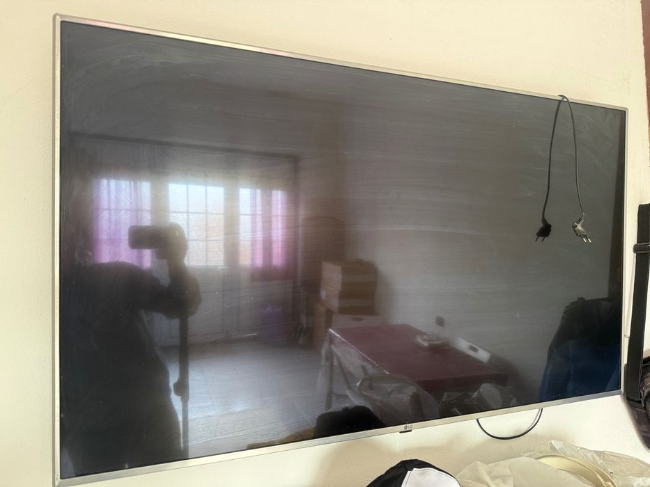 Ler bem u anúncio.Vendo tv LG smart tv 55 polegadas