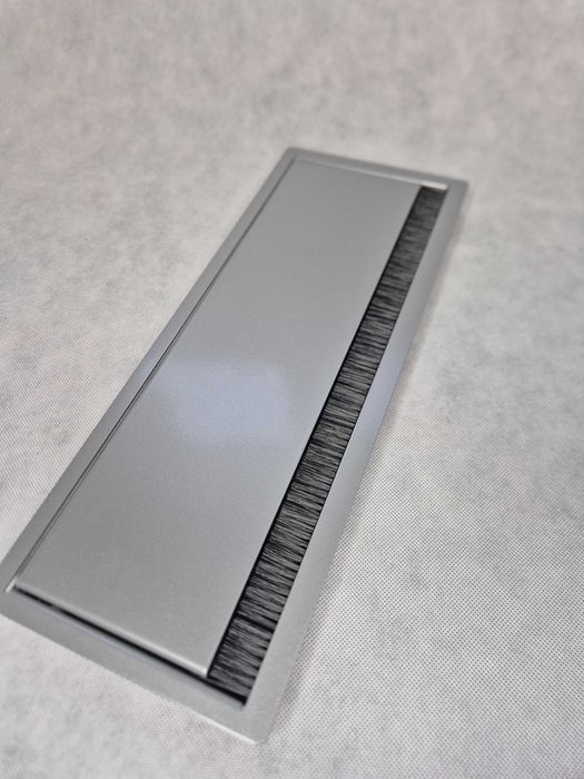 CONI COVER rama do wbudowania srebrnoszara (RAL9006) długa (338.0080)