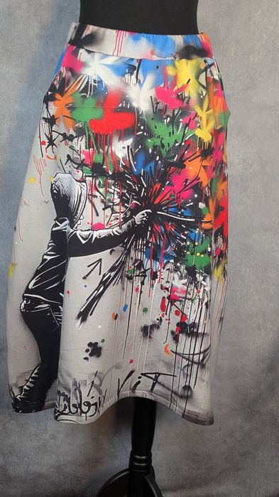 Auri Lili nowa spódnica Parampara wzór a la Banksy L 40