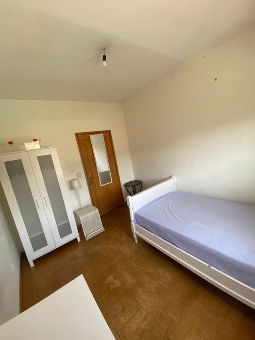 arrenda-se quarto zona universitaria