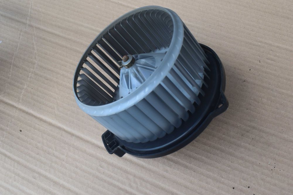 wentylator dmuchawa MITSUBISHI PAJERO IV 08R europa