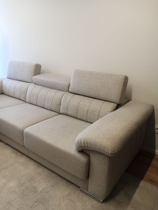 Sofá Novo com chaise long
