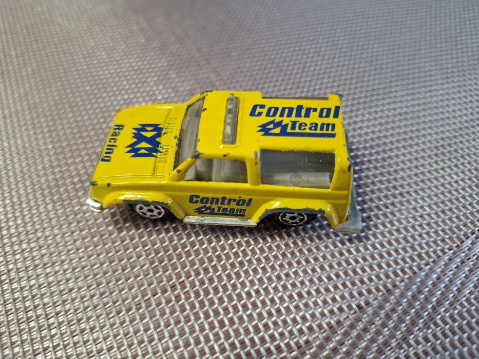Model samochodu skala 1:64