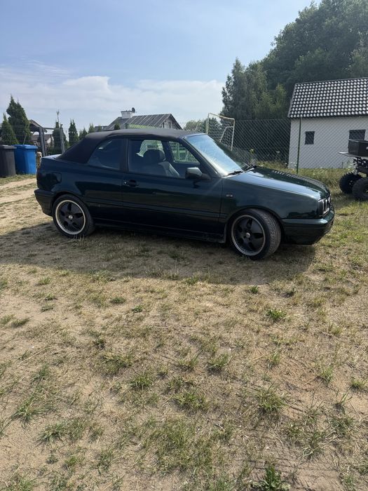Golf cabrio 1.8 beznyna