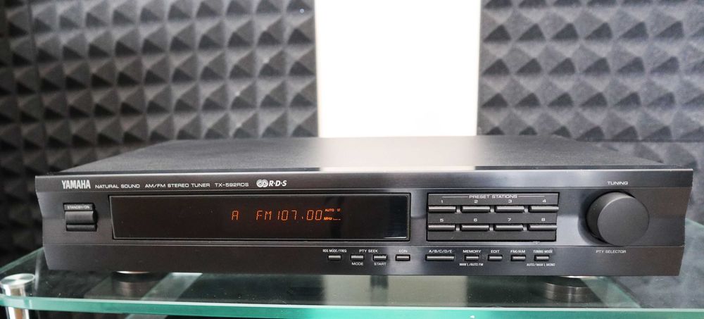 Фм приёмник тюнер YAMAHA TX-592  Франция