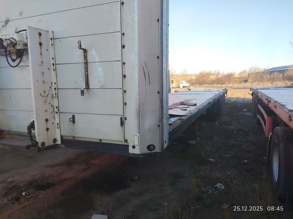 Полуприцеп платформа  Shmiths