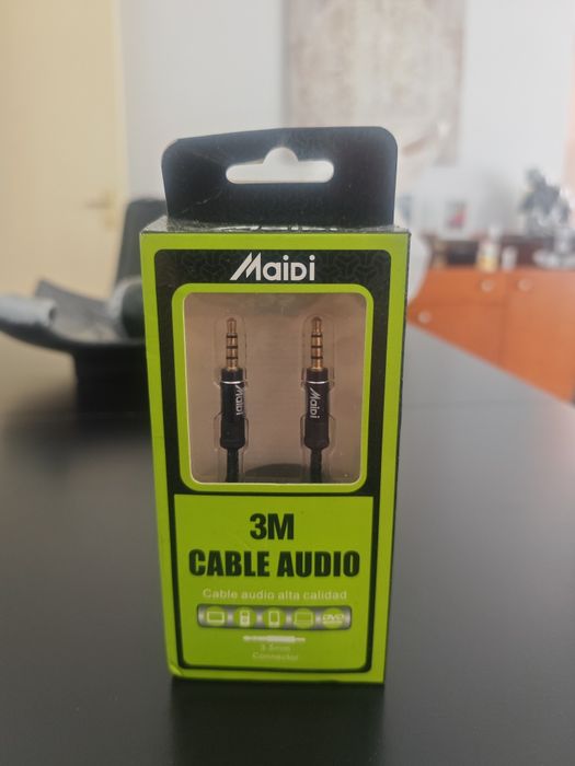 Cabo audio Jack 3'5mm - 3 metros - Novo