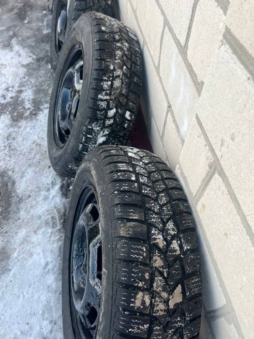Продам резину з дисками  R13