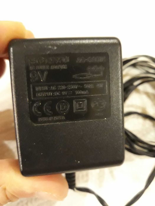 Transformador / adaptador Sony 9V