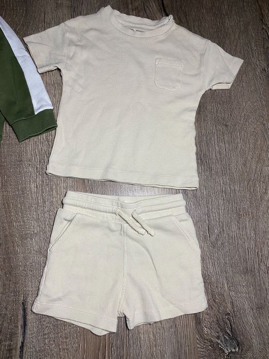 Ціна за всі ‼️Костюмчики хлопчику 9-24міс. Комплекти кофта-штани