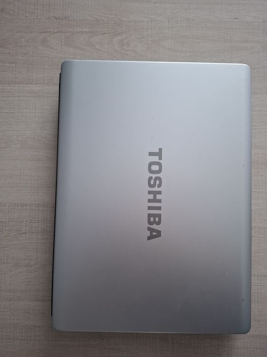 Laptop Toshiba satelite L-300 ,DDR2 ,2x2GB 2Rx8 PC2-6400S-666-12-E3