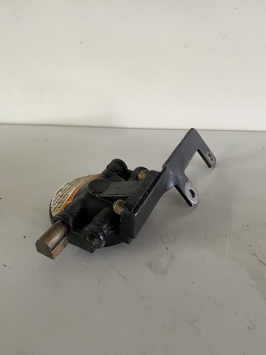 Podstawa Mocowanie Filtra Paliwa Mercruiser V6 V8