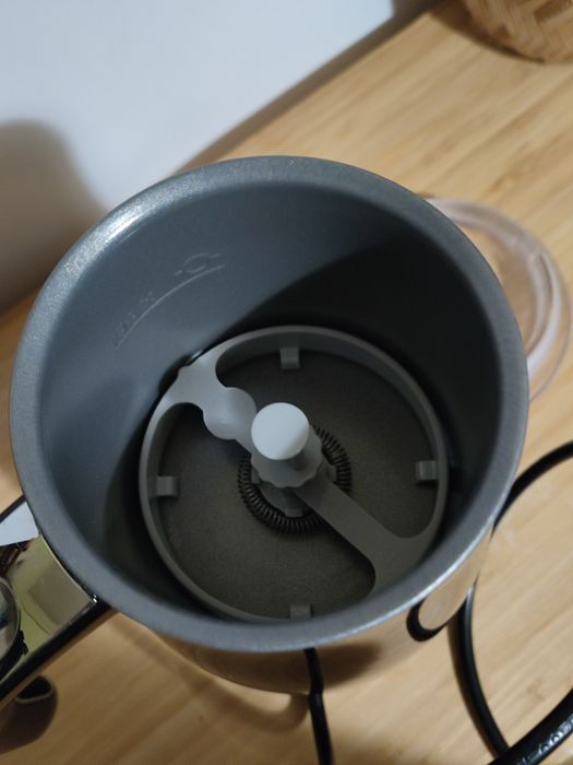 Dualit – Спінювач молока з насадкою для шоколаду