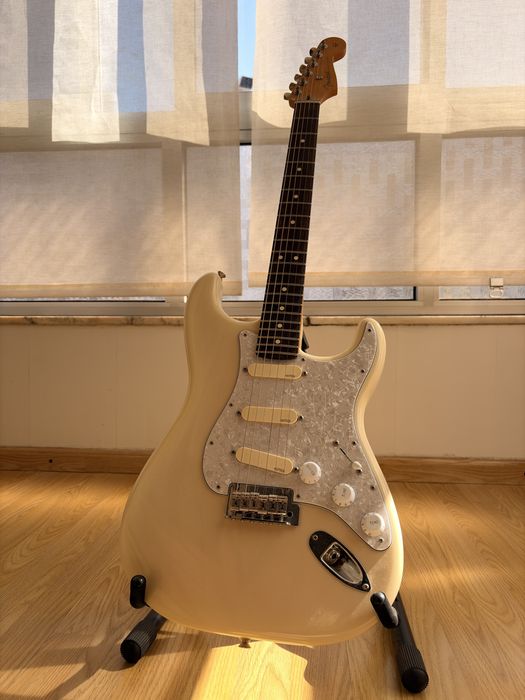 Fender Player 2/II Stratocaster DG20 + FE920 Denim + Strap Tweed + Acessórios