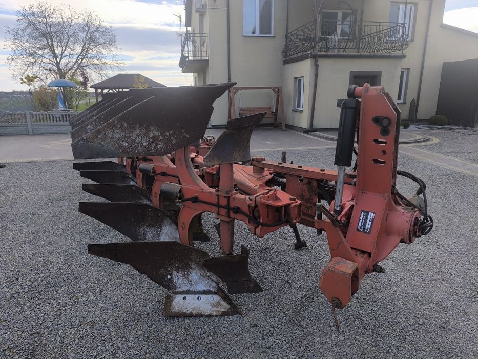 Pług 5 Gregoire Besson Zabezpieczenia hydrauliczne Liniowanie