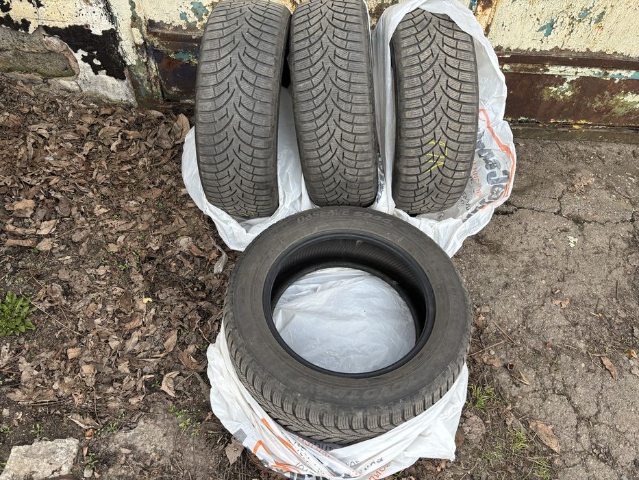 Шини зимові R17 225 60 Toyo
