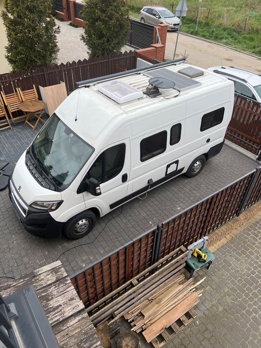 Peugeot Boxer  Kamper Van Peugoet Boxer wyposazenie Knaus