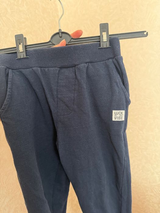 Набір дві пари штанів  134 розмір одні 146 см