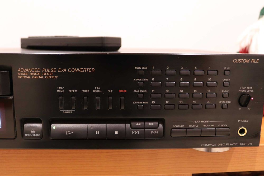 Leitor CDs Sony CDP-915 com upgrade