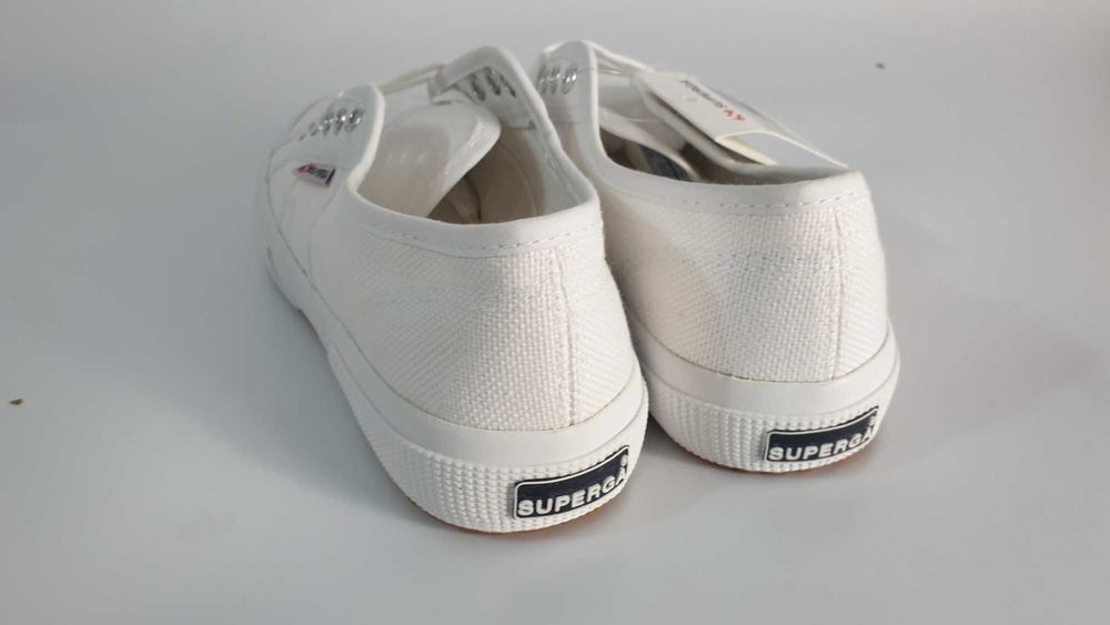 SUPERGA trampki  biale   SZNUROWANE NISKIE UNISEKS rozmiar  37