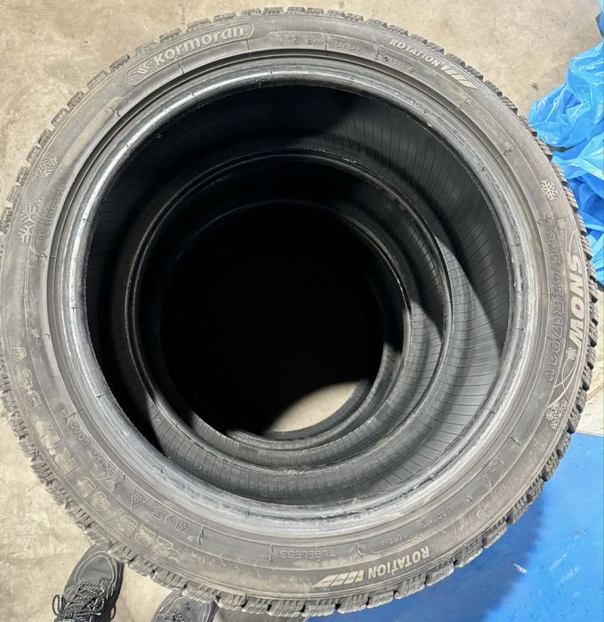 Opony zimowe Kormoran komplet 225/45 R17