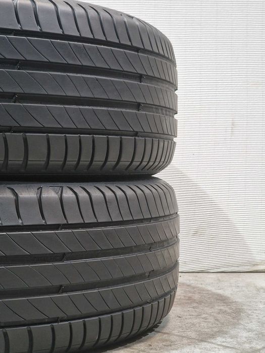 4 Pneus 205/55R17 MICHELIN Semi Novos