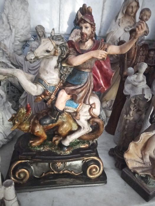 Espetácular figura marfinite