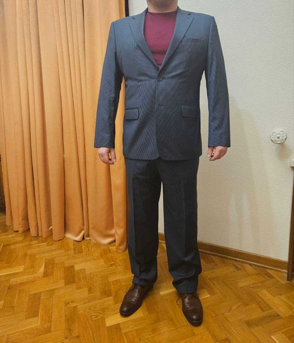 Чоловічий костюм