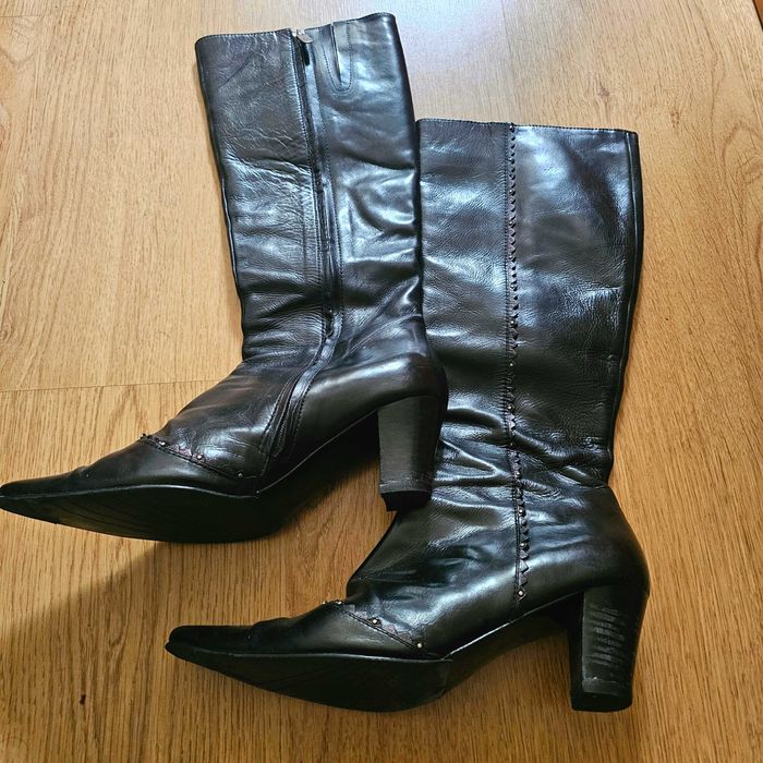 Botas em Pele de Cano Alto