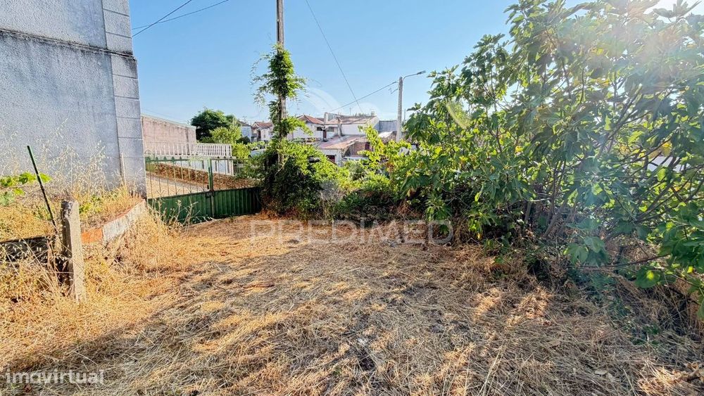 Moradia Com Terreno E Espaço Exterior – Brinço, Macedo De Cavaleiros