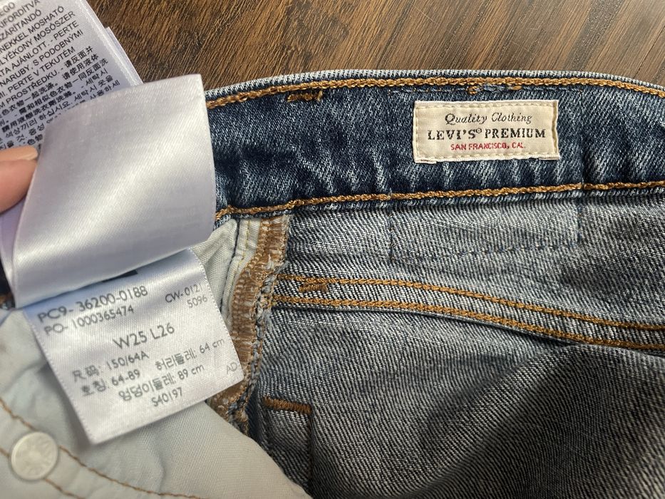 Levi’s 501 Jeansy Straight Leg W25 L26