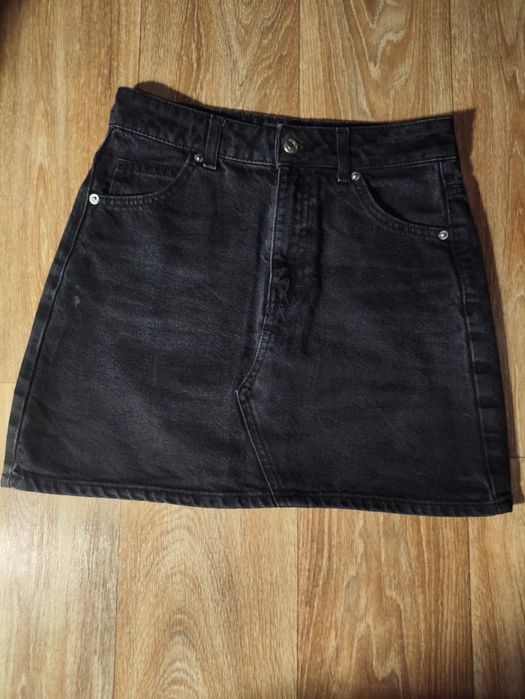 Чорна джинсова спідниця Topshop