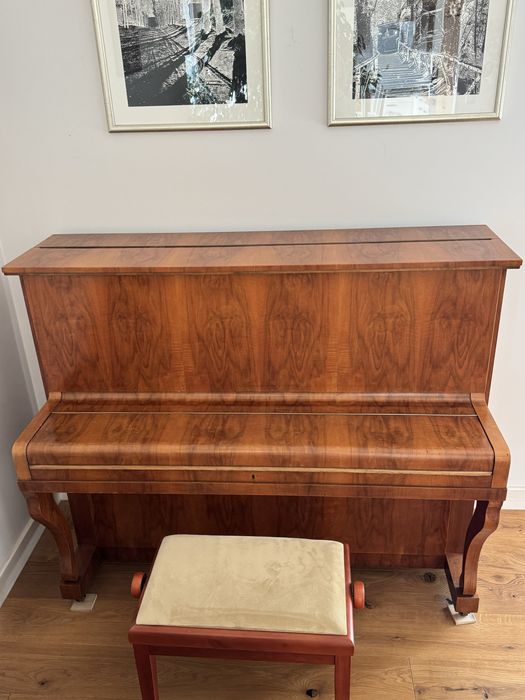 Pianino Legnica do nastrojenia
