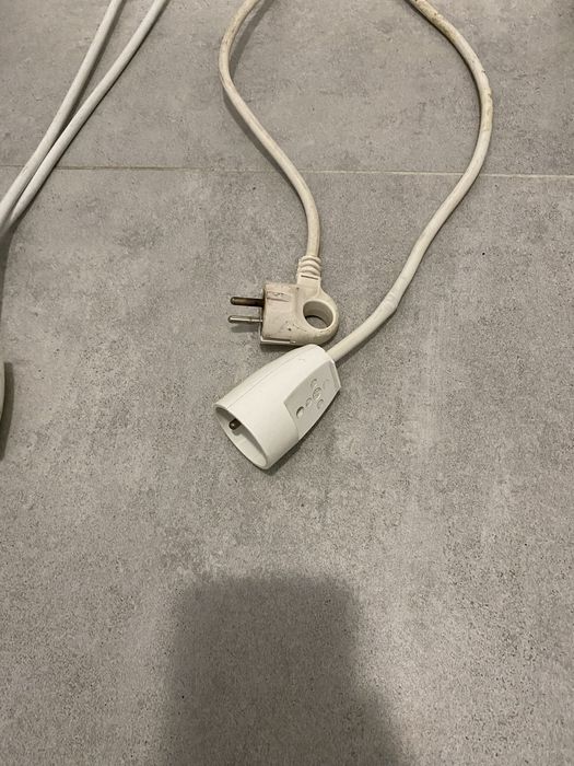 Przedłużacze prądowe