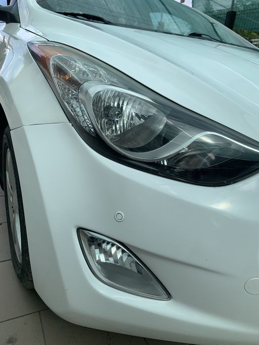 Hyundai Elantra 2013 року