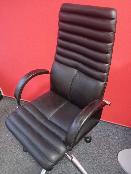 Fotel gabinetowy skórzany Linea