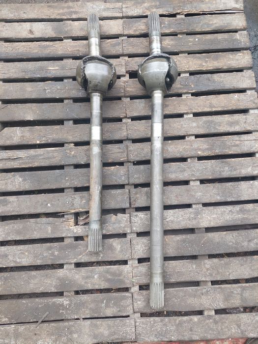 Передні полуосі Шруз Зіл 131.