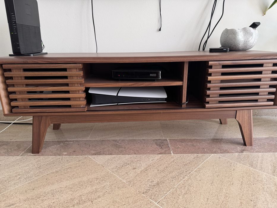Móvel de TV - estilo mid-century modern