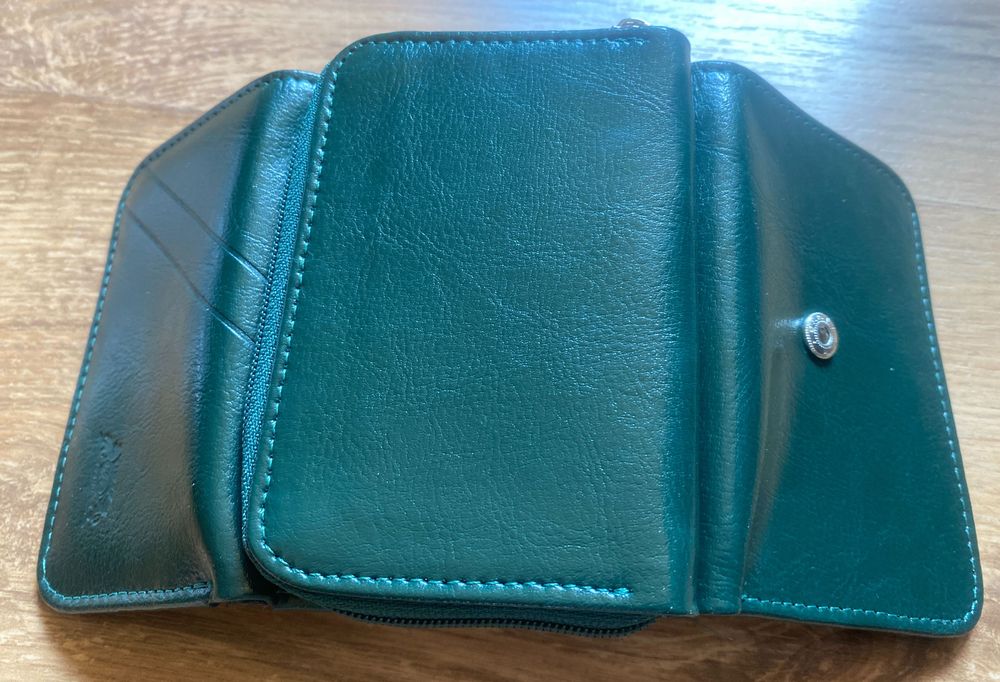 Zielony portfel Elkor skórzany skóra naturalna nowy