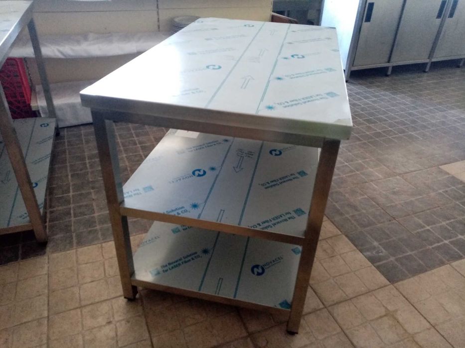 ACM1463 - Bancada central em inox de 1m com 2 prateleiras - NOVA