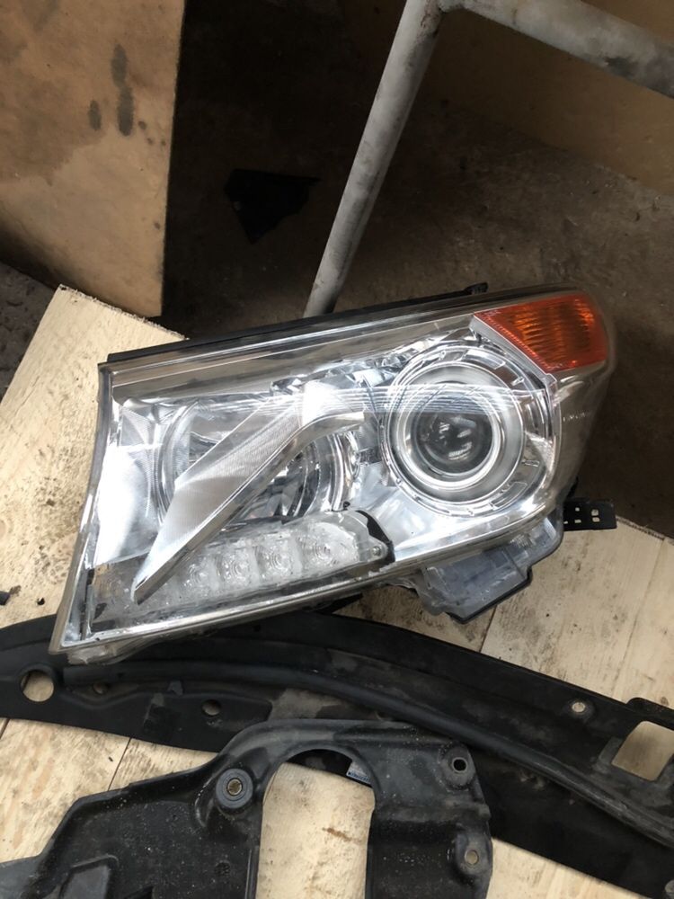 Toyota Land Cruiser 200 фара оптика стекло тойота ленд крузер: 970 грн ...